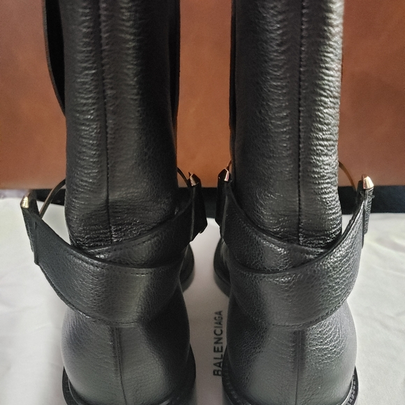 Balenciaga metal bar leather boots - Picture 4 of 12